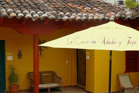 Hotel Adobe y Teja